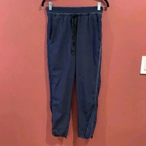 Lululemon &go On The Go Jogger